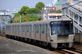 横浜市営地下鉄10000形 鉄道フォト・写真
