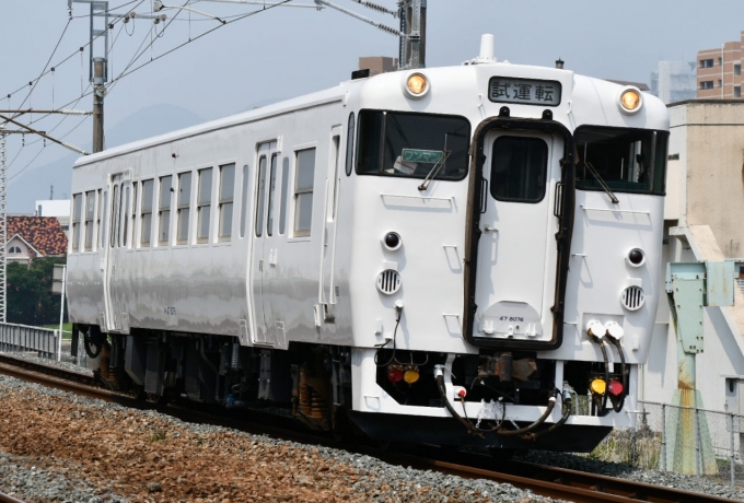 鉄道フォト・写真：JR九州  キハ47 8076 箱崎駅 鉄道フォト・写真 by Kawaさん - 撮影日 2022/07/27 14:04