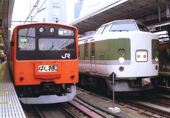 JR東日本 国鉄201系電車 鉄道フォト・写真 by yumaちゃんさん 新宿駅 (JR)：2005年06月01日00時ごろ
