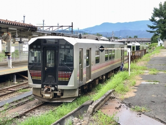 JR東日本GV-E400系気動車 鉄道フォト・写真 by yumaちゃんさん 米沢駅：2020年08月12日13時ごろ