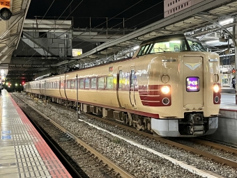 JR西日本 国鉄381系電車 鉄道フォト・写真 by yumaちゃんさん 岡山駅：2024年02月24日18時ごろ