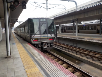 JR西日本 クハ222形 クハ222-2050 鉄道フォト・写真 by 天保さん 姫路駅：2022年03月23日11時ごろ