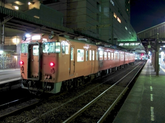 JR四国 キハ47形 キハ47 114 鉄道フォト・写真 by おいさん 徳島駅：2011年08月16日22時ごろ