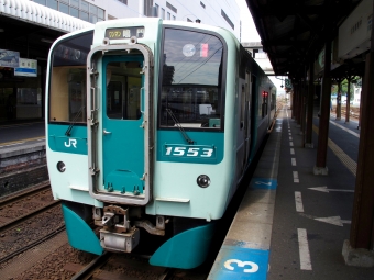 JR四国 1500形 1553 鉄道フォト・写真 by おいさん 徳島駅：2011年08月17日11時ごろ