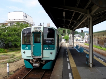 JR四国 1500形 1553 鉄道フォト・写真 by おいさん 鳴門駅：2011年08月17日11時ごろ