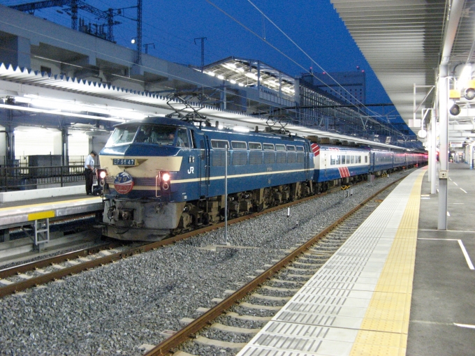 鉄道フォト・写真：JR西日本 国鉄EF66形電気機関車 なは EF66 47 岡山駅 鉄道フォト・写真 by おいさん - 撮影日 2007/08/17 05:07