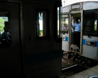 JR四国 1000形 1023 鉄道フォト・写真 by おいさん 須崎駅：2010年08月14日15時ごろ
