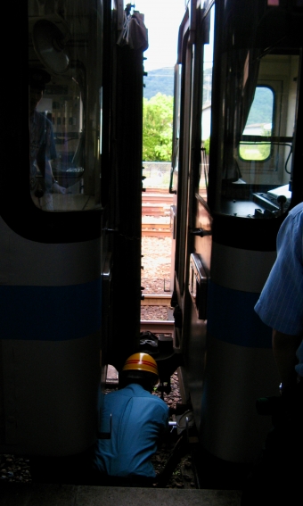 JR四国 1000形 1014 鉄道フォト・写真 by おいさん 須崎駅：2010年08月14日16時ごろ