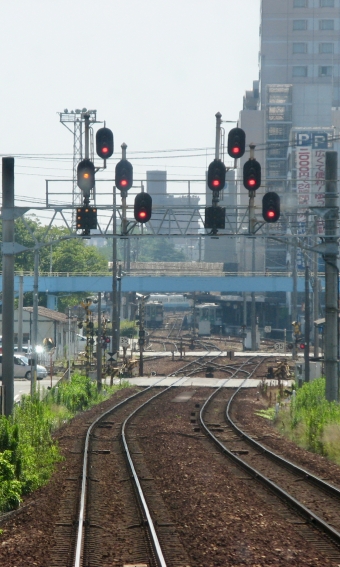 JR四国1200形気動車 鉄道フォト・写真 by おいさん 佐古駅：2010年08月16日10時ごろ