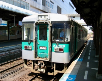 JR四国 1200形 1253 鉄道フォト・写真 by おいさん 徳島駅：2010年08月16日10時ごろ