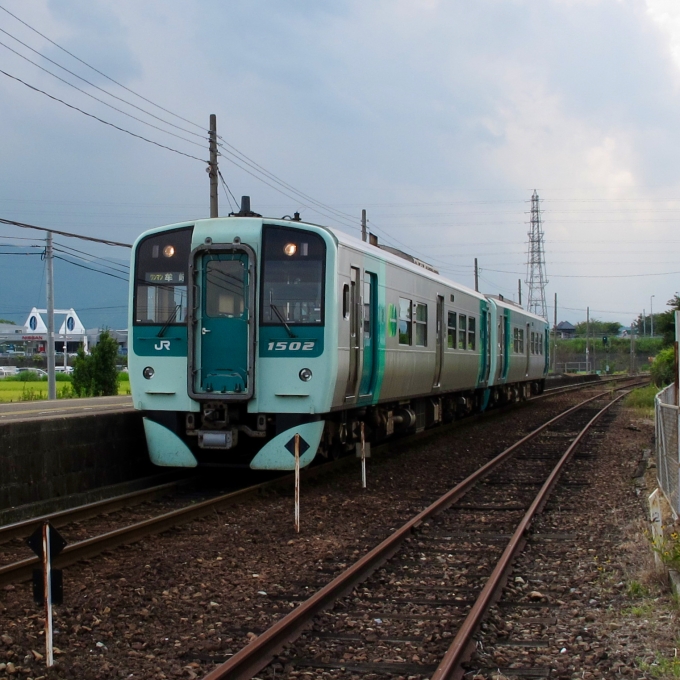 JR四国 1500形 1502 鉄道フォト・写真 by おいさん 中田駅 (徳島県)：2011年08月16日13時ごろ