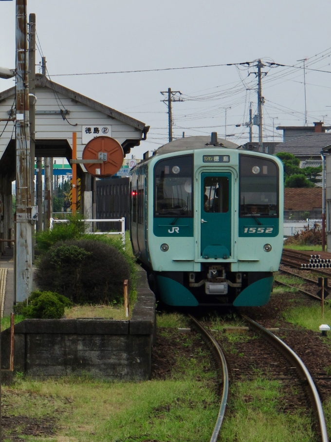 JR四国 1500形 1552 鉄道フォト・写真 by おいさん 羽ノ浦駅：2011年08月16日14時ごろ