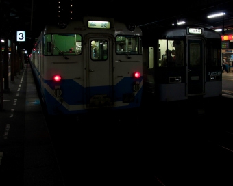 JR四国 キハ40形 キハ40 2145 鉄道フォト・写真 by おいさん 徳島駅：2011年08月16日21時ごろ