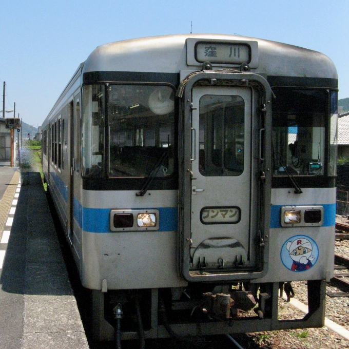 JR四国 1000形 1042 鉄道フォト・写真 by おいさん 伊野駅 (JR)：2007年08月18日12時ごろ