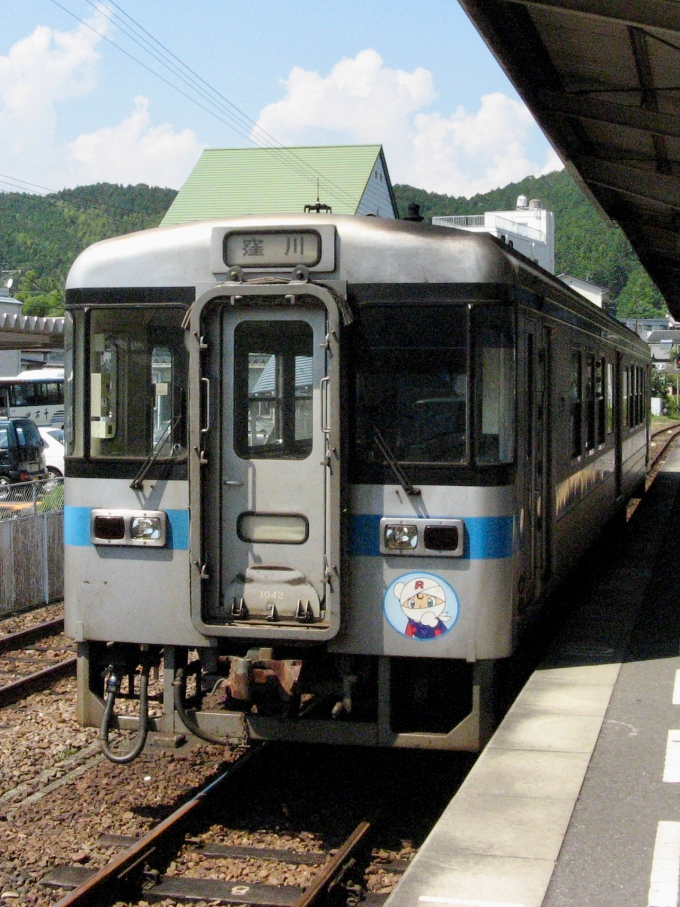 JR四国 1000形 1042 鉄道フォト・写真 by おいさん 窪川駅 (JR)：2007年08月18日13時ごろ