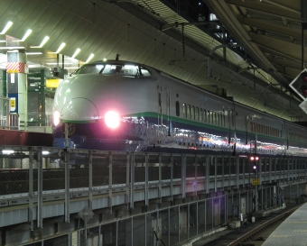 JR東日本 222形(M`c) 222-1001 鉄道フォト・写真 by おいさん 東京駅 (JR)：2008年08月12日23時ごろ