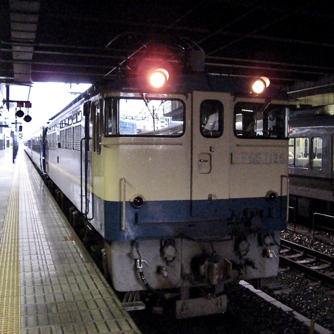 鉄道フォト・写真：JR西日本 国鉄EF65形電気機関車 ムーンライト高知 EF65 1126 京都駅 (JR) 鉄道フォト・写真 by おいさん - 撮影日 2008/08/17 06:57