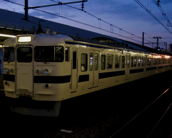 JR九州 クハ411-212 (415系) 車両ガイド | レイルラボ(RailLab)