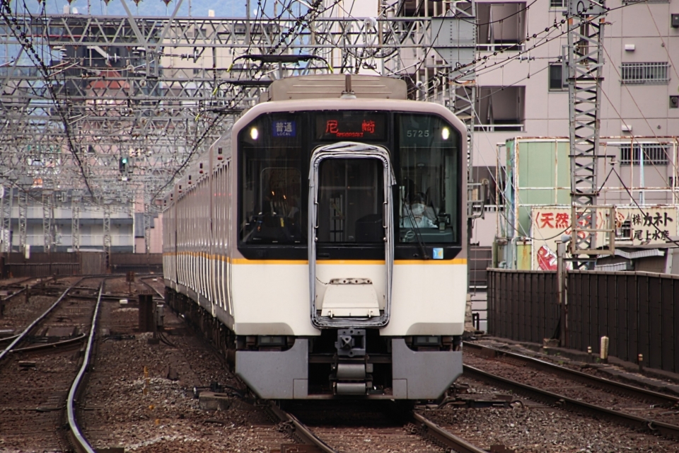 近畿日本鉄道 近鉄5820系電車 5725 鶴橋駅 (近鉄) 鉄道フォト・写真(拡大) by 薄着管理職さん レイルラボ(RailLab)
