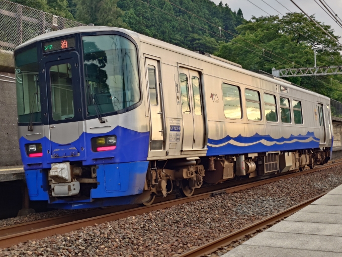 鉄道フォト・写真：えちごトキめき鉄道ET122形気動車 ET122-3 有間川駅 鉄道フォト・写真 by ながとろさん - 撮影日 2024/08/24 17:47