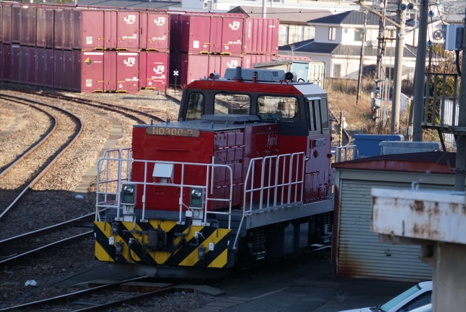 JR貨物 HD300形 HD300-9 鉄道フォト・写真 by E4系P82編成さん 南松本駅：2022年12月04日08時ごろ
