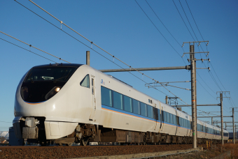 JR西日本 クロ683-6 (683系) 車両ガイド | レイルラボ(RailLab)