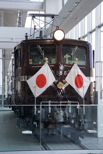 JR東日本 国鉄EF58形電気機関車 EF58-61 鉄道フォト・写真 by カシオペアさん ：2022年11月03日12時ごろ