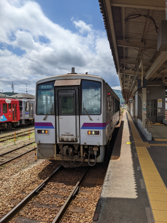 JR西日本 キハ120-327 (キハ120形) 車両ガイド | レイルラボ(RailLab)