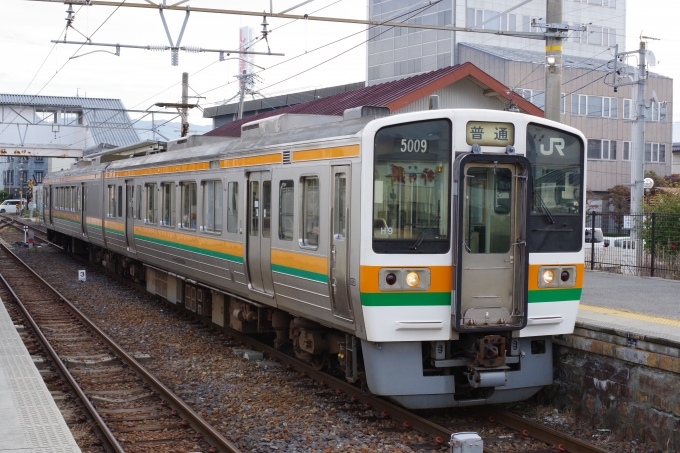 JR東海 クモハ213-5009 (213系) 車両ガイド | レイルラボ(RailLab)