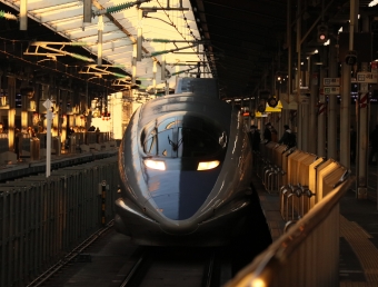 JR西日本 521形(Mc) こだま(新幹線) 521-7004 鉄道フォト・写真 by Yの人さん 新大阪駅 (JR)：2022年01月06日16時ごろ