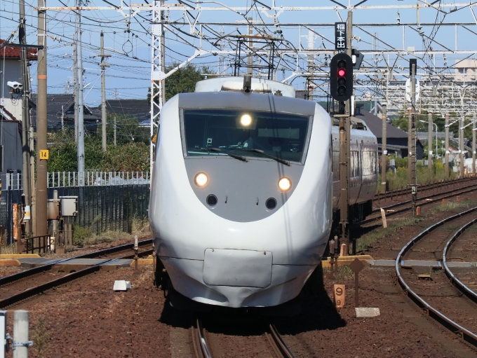 鉄道フォト・写真：JR西日本 681系電車 しらさぎ クロ681-3 清洲駅 鉄道フォト・写真 by Yの人さん - 撮影日 2022/10/14 10:45