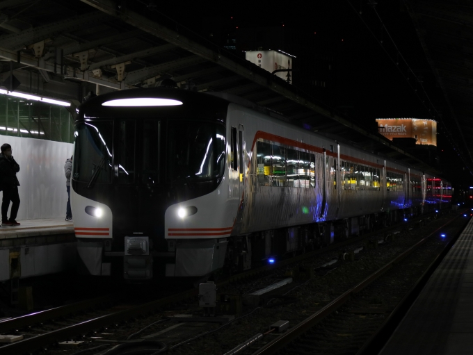 鉄道フォト・写真：JR東海HC85系 ひだ クモロ85-5 名古屋駅 (JR) 鉄道フォト・写真 by Yの人さん - 撮影日 2022/12/09 17:53