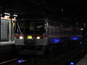 JR東海キハ85系気動車 ひだ(特急) 鉄道フォト・写真 by Yの人さん 名古屋駅 (JR)：2022年12月09日18時ごろ