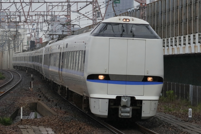 鉄道フォト・写真：JR西日本 683系電車 サンダーバード クモハ683-3524 塚本駅 鉄道フォト・写真 by Yの人さん - 撮影日 2023/07/01 10:54