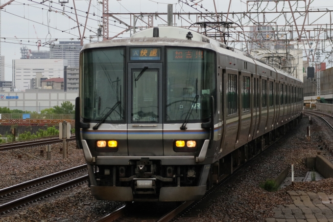 鉄道フォト・写真：JR西日本223系電車 クハ222-2042 塚本駅 鉄道フォト・写真 by Yの人さん - 撮影日 2023/07/01 12:28