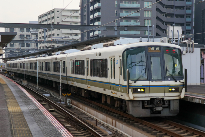 221系 JR西日本221系電車 - Wikipedia
