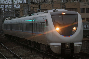 JR西日本 クロ683-4 (683系) 車両ガイド | レイルラボ(RailLab)