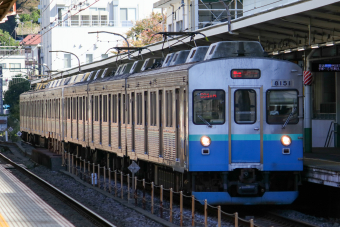 伊豆急行 クモハ8151 (伊豆急8000系) 車両ガイド | レイルラボ(RailLab)