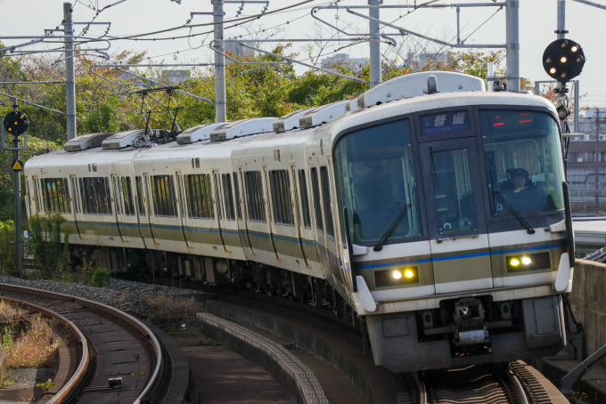 JR西日本 クハ221-39 (221系) 車両ガイド | レイルラボ(RailLab)