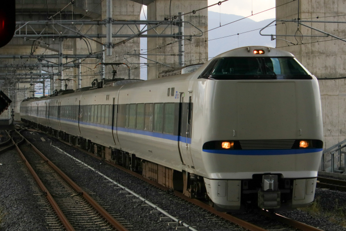 JR西日本 クロ683-4508 (683系) 車両ガイド | レイルラボ(RailLab)