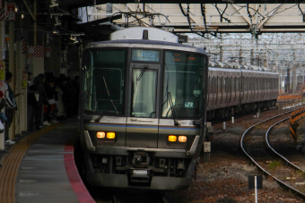 JR西日本 クハ222-2057 (223系) 車両ガイド | レイルラボ(RailLab)