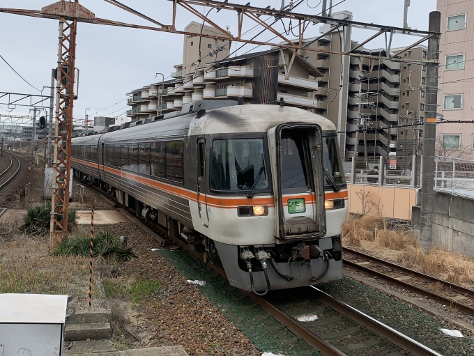 鉄道フォト・写真：JR東海キハ85系気動車 ひだ キハ85-1117 茨木駅 鉄道フォト・写真 by HIKARI_510Aさん - 撮影日 2023/03/17 08:11