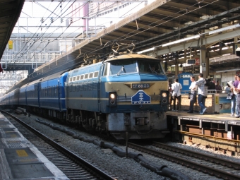 JR西日本 国鉄EF66形電気機関車 鉄道フォト・写真 by くさたんさん 横浜駅 (JR)：2004年10月02日09時ごろ