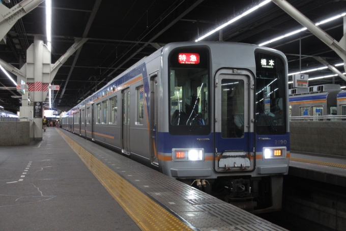 鉄道フォト・写真：南海電鉄 南海2000系電車 2190 難波駅 (南海) 鉄道フォト・写真 by かいそうしゃさん - 撮影日 2022/10/08 18:01