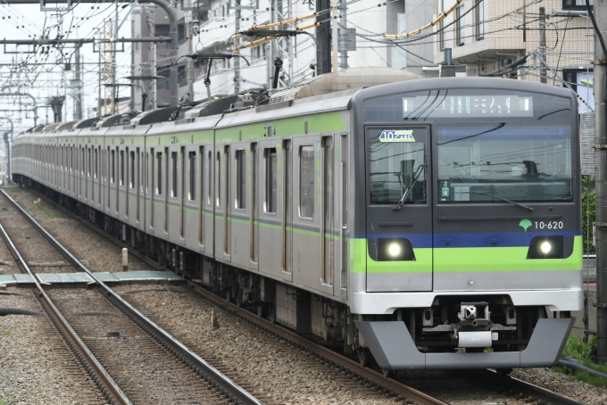 鉄道フォト・写真：東京都交通局10-300形電車 10-620 千歳烏山駅 鉄道フォト・写真 by よっさん - 撮影日 2022/04/23 08:43