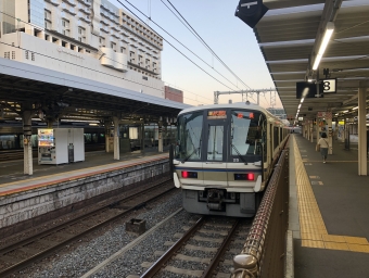 JR西日本221系電車 鉄道フォト・写真 by 猫太郎さん 京都駅 (JR)：2021年11月07日16時ごろ