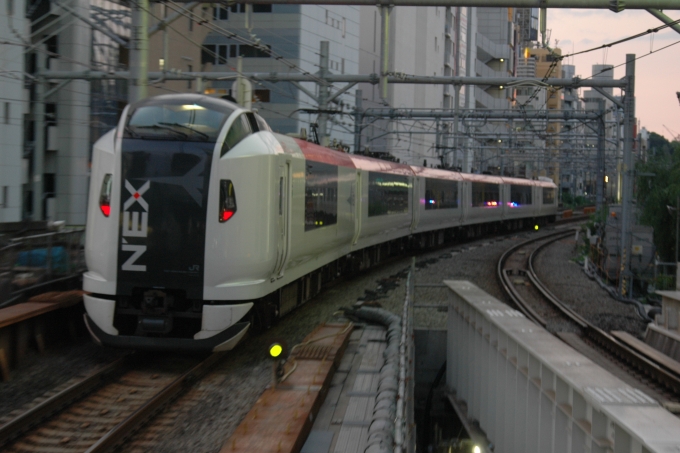 鉄道フォト・写真：JR東日本  渋谷駅 (JR) 鉄道フォト・写真 by とっしーさん - 撮影日 2022/04/28 18:00