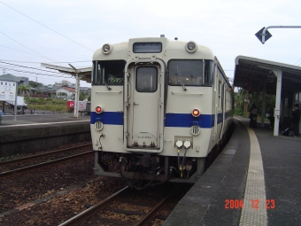 JR九州 キハ47形 キハ47 1083 鉄道フォト・写真 by tightenupさん 青島駅：2004年12月23日13時ごろ