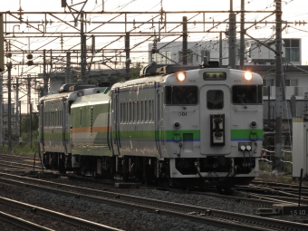 JR北海道 マヤ35形 マヤ35-1 鉄道フォト・写真 by あんこもちさん 苗穂駅：2022年08月24日05時ごろ