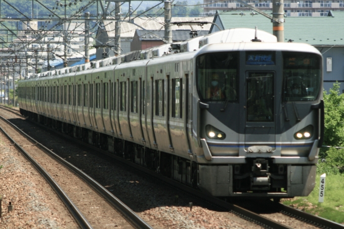 JR西日本225系電車 225 鉄道フォト・写真 by わかめさん 南彦根駅：2022年05月07日11時ごろ